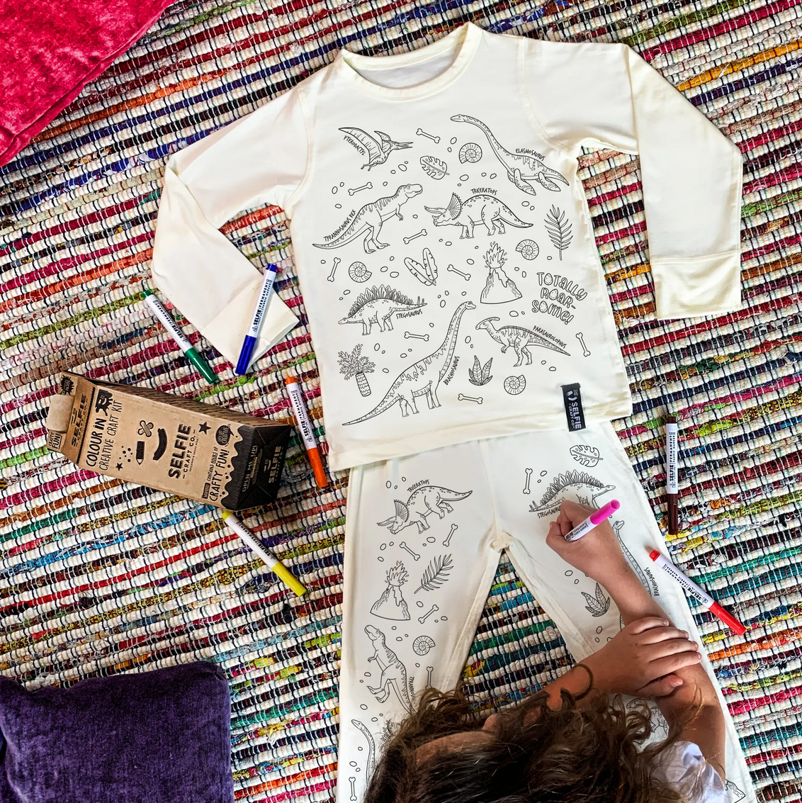 Selfie Clothing - fargelegg ditt eget tøy!