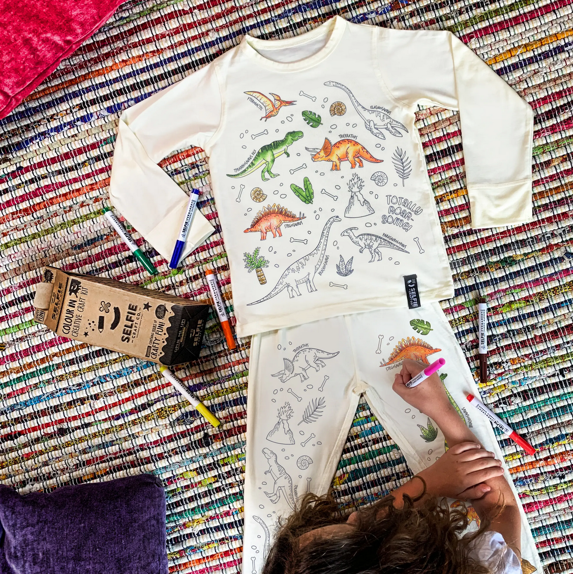 Selfie Clothing - fargelegg ditt eget tøy!